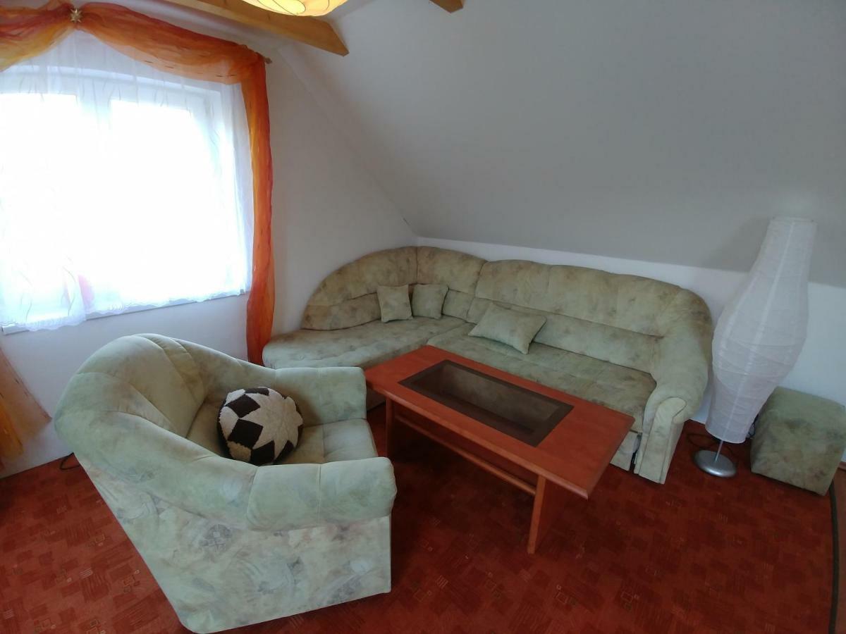 Podkroví - ubytování Brdy Bohutín Exteriér fotografie