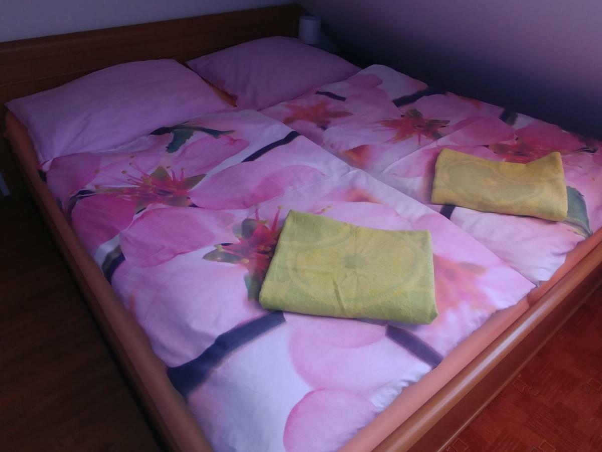 Podkroví - ubytování Brdy Bohutín Exteriér fotografie